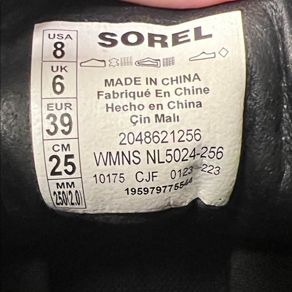 Sorel Women's Black and Brown Winter Boots - Picture 6 of 6